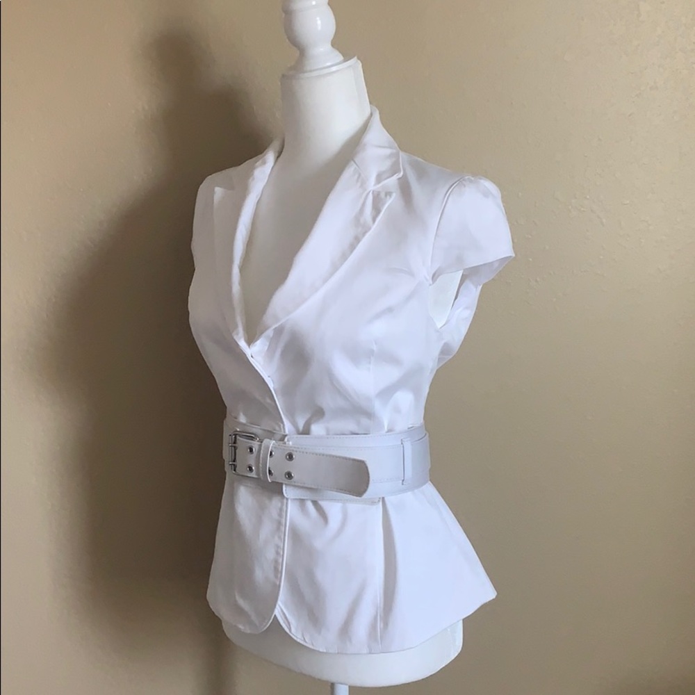 N Y & Co • STYLISH WHITE BELTED JACKET-NEVER WORN
